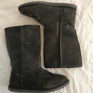 Old Navy Gray Suede Boots sz 9